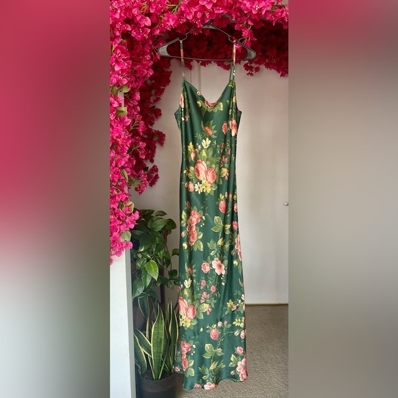 🌺 NWT Reformation Parma Silk Dress in Belvedere Green - Size Small - Picture 11 of 11